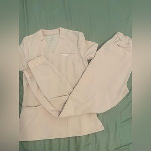 Jaanuu Blush Pink Scrub Set. Size XS.